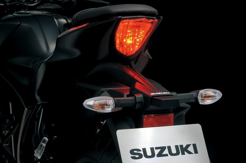 Suzuki GSX-S125 ABS gia hon 80 trieu tai Viet Nam?-Hinh-9